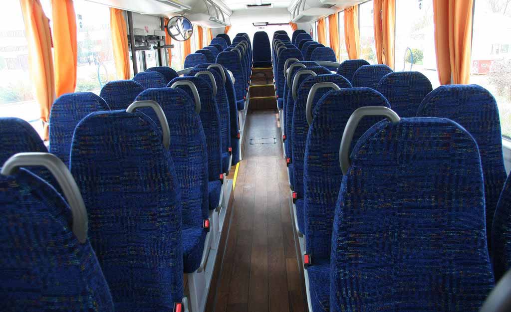 man_prezentoval_avtobus_lions_intercity_5